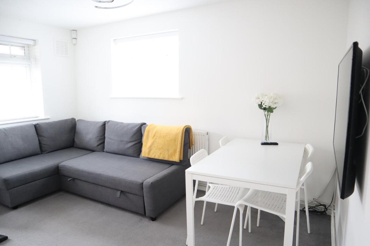 Twelve Thirty Serviced Apartments - Balham London Exterior photo